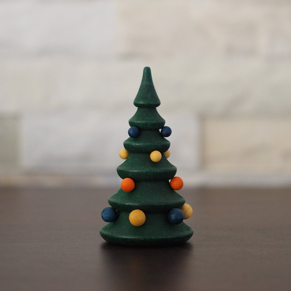 Weihnachtsmann Collectibles - Santa topping his Tree